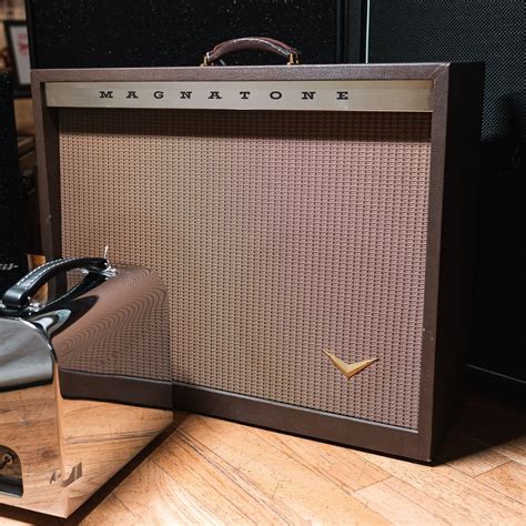 magnatone blues amps review